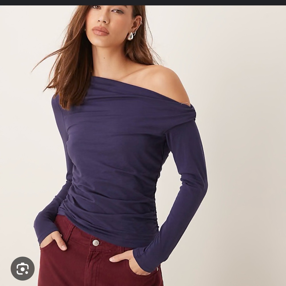 Abercrombie Off-Shoulder Navy Top